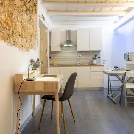 A Few Steps From Ortigia - Cozy Apt X2 * סירקוזה